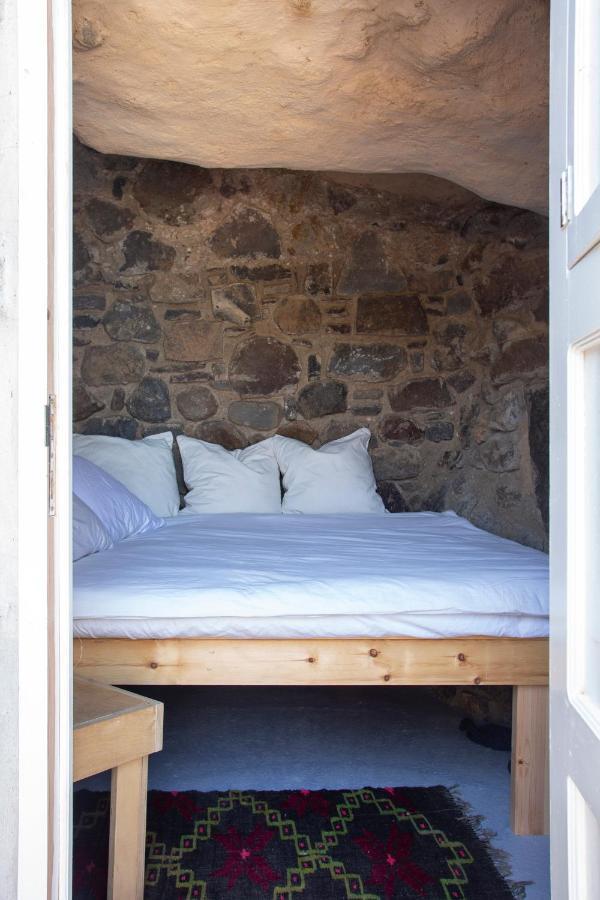 My Old Stone House In A 2 000 Sqm Private Garden With Fab Glamping Tent Mandrákion Exterior foto